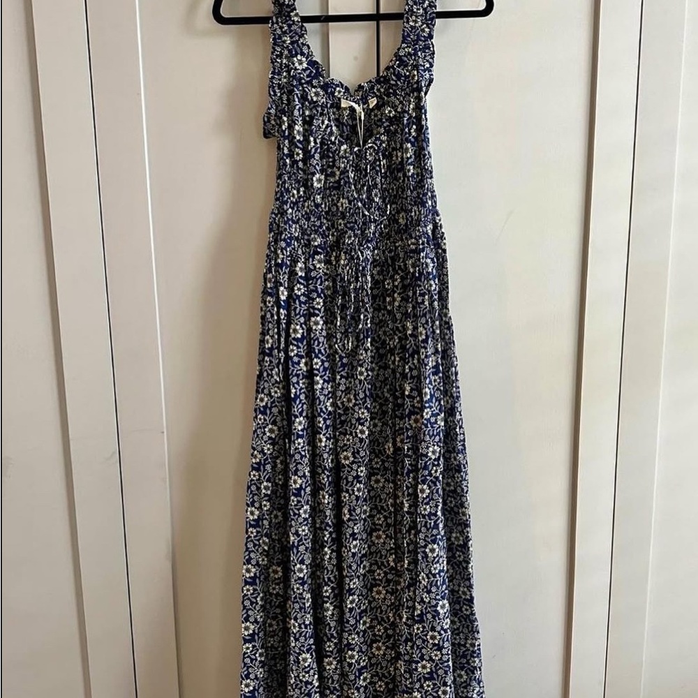 Rare Doen Emmaretta dress in Navy floral